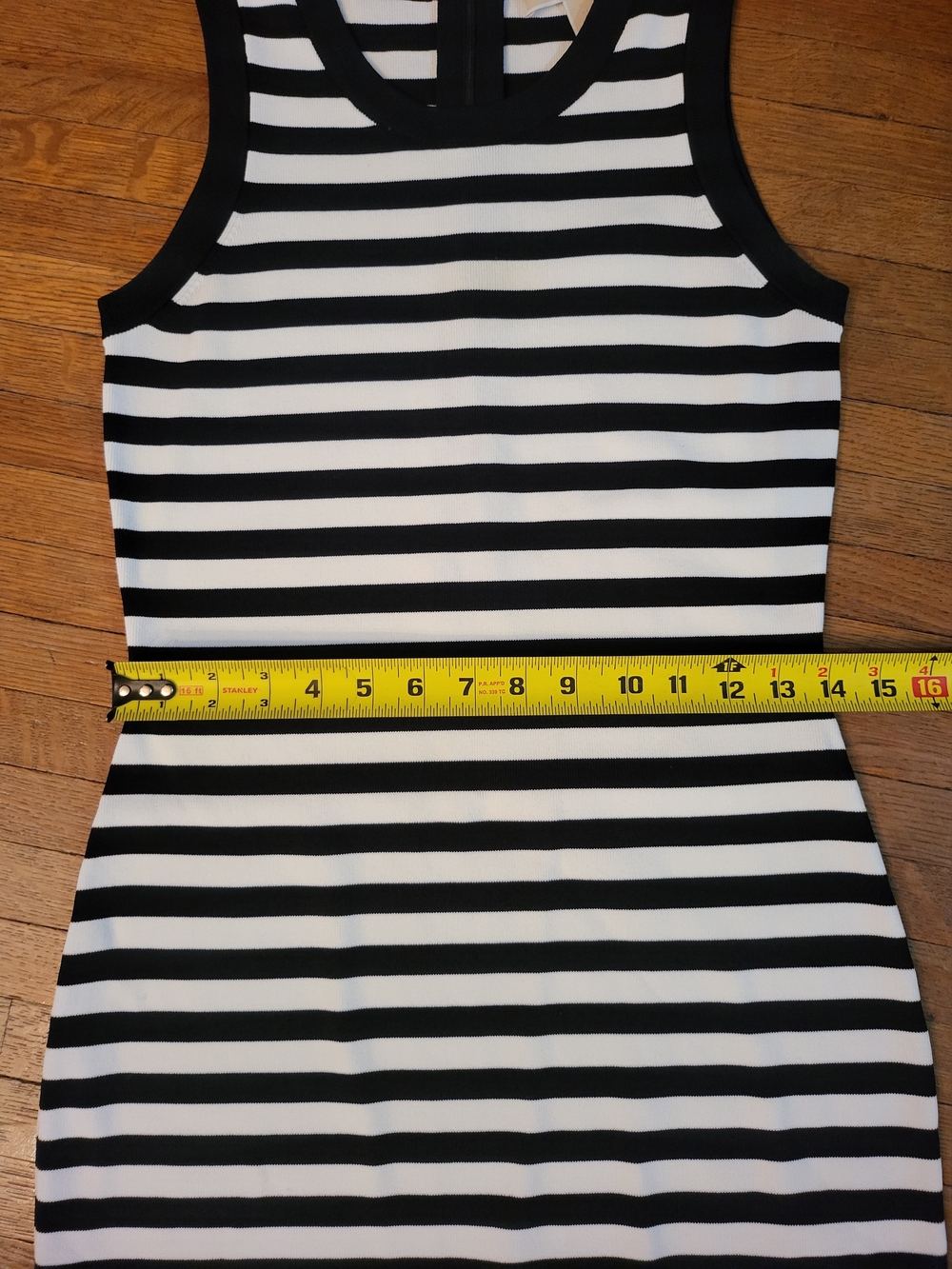 MICHAEL Michael Kors Black & White Striped Sleeveless Midi Sheath Dress - Picture 4 of 8